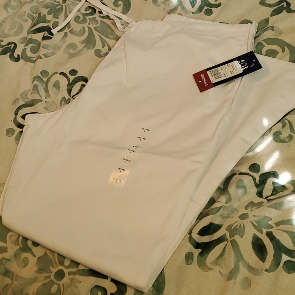 NWT white scrub pants large petite
